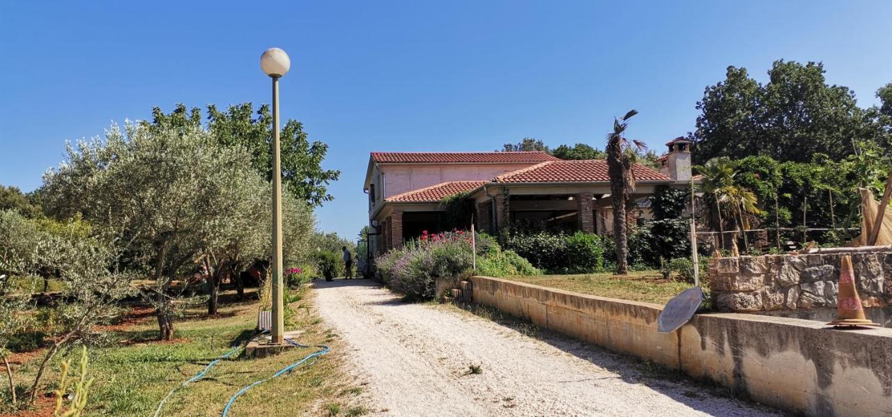 Holiday House Olly Villa Rovinj Exterior photo