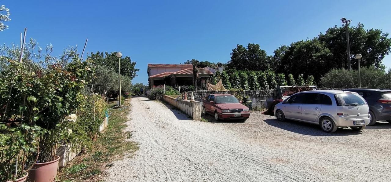 Holiday House Olly Villa Rovinj Exterior photo